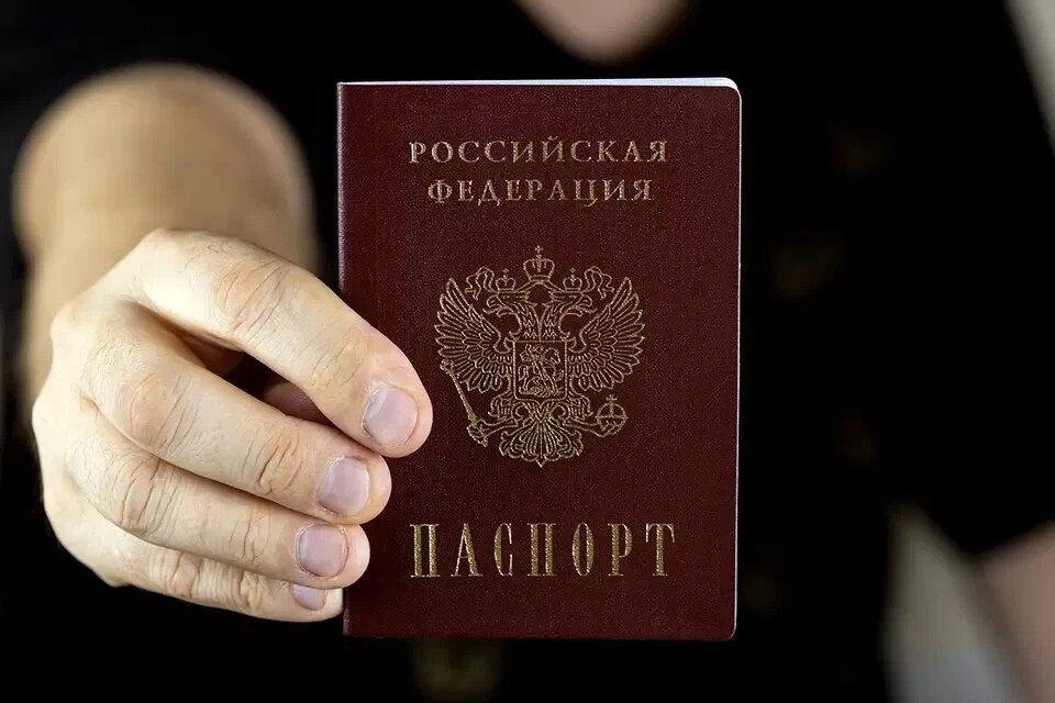 В рейтинге сильных паспортов Россия оказалась между Катаром и Кувейтом