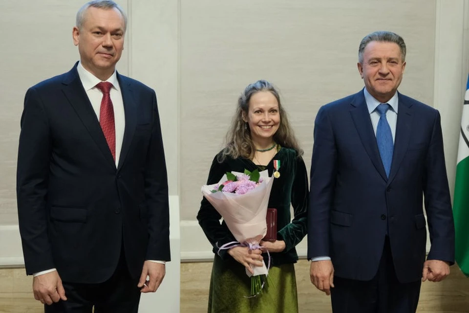 Структура правительства свердловской области схема 2021. Чем мэр отличается от главы. Кто главнее глава администрации или глава муниципального района. Выборы мэра москвы 2018. Чем отличается губернатор от мэра.