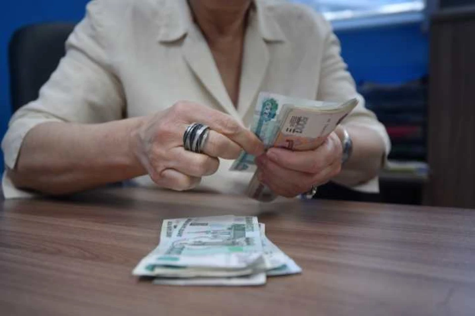 Жительница Бурятии отдала 218 тыс рублей аферисту, который представился судьей