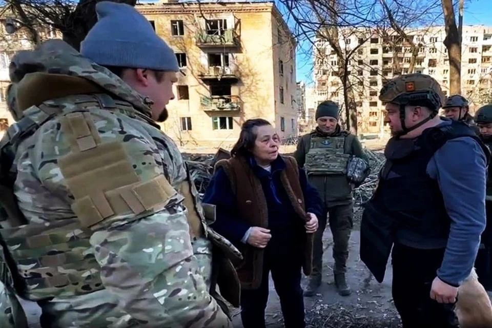 ДНР продолжает оказывать помощь жителям Авдеевки. Фото: скриншот видео НФ