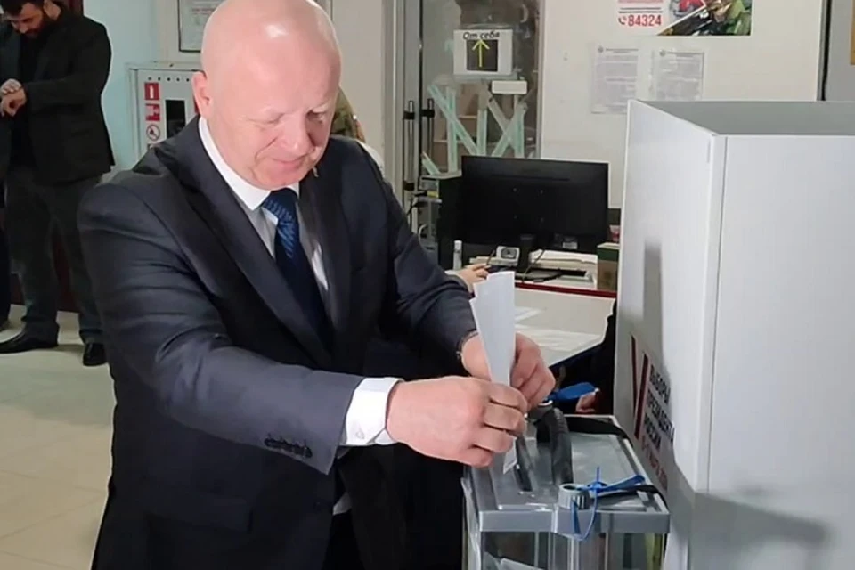 Глава Мариуполя проголосовал на выборах Президента России. Фото: ТГ/Моргун