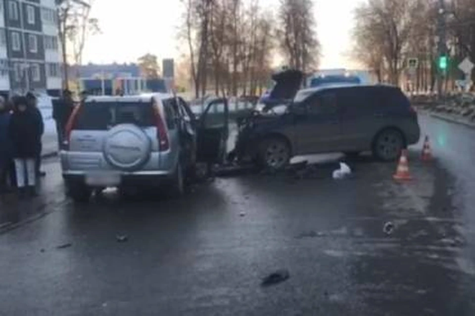 Два человека погибли и трое пострадали в ДТП в Выксе.