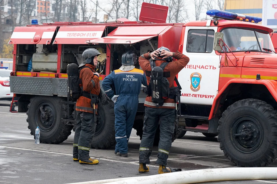 Петербуржец поджег двухэтажный дом в поселке Ольгино.