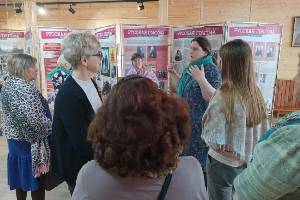 На выставке побывали уже первые посетители. Фото: tvereparhia.ru
