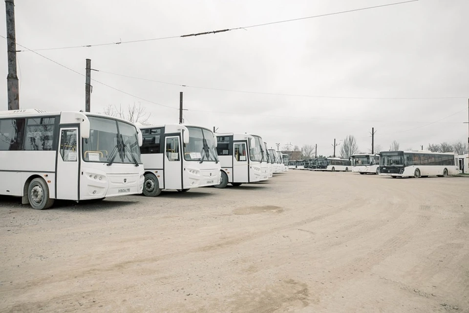 В Мариуполе увеличат количество автобусов на пассажирских маршрутах. Фото: ТГ/Моргун