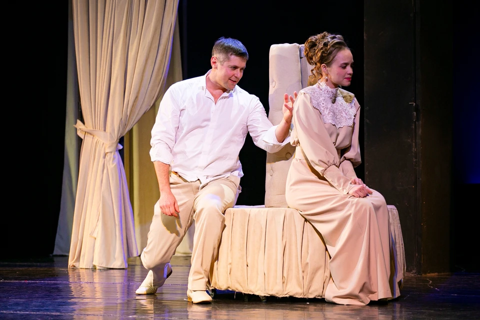 В апреле на сцене театра покажут спектакль «Тайна моей любви» по рассказам Чехова. Фото: vk.com/teatr_lavreneva