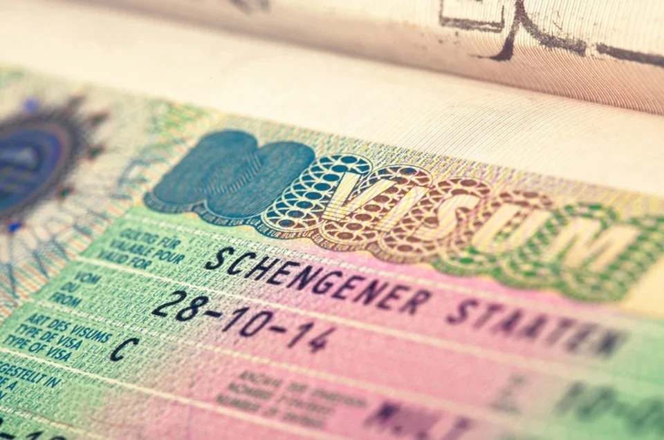 Болгария и Румыния начнут выдавать шенгенские визы россиянам с 1 апреля 2024 года