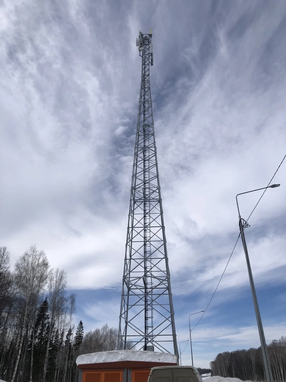 Фото: Tele2 устанавливает базовые станции вдоль федеральных трасс для стабильной связи