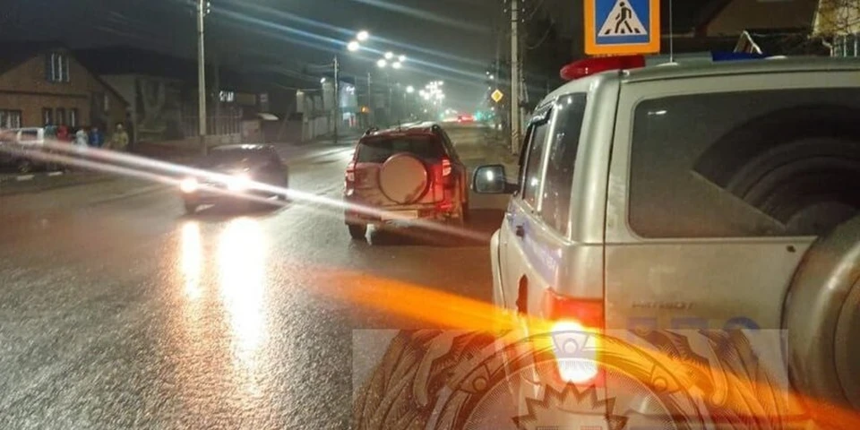 Фото: В Балаково на пешеходном переходе от удара иномарки пострадали женщины