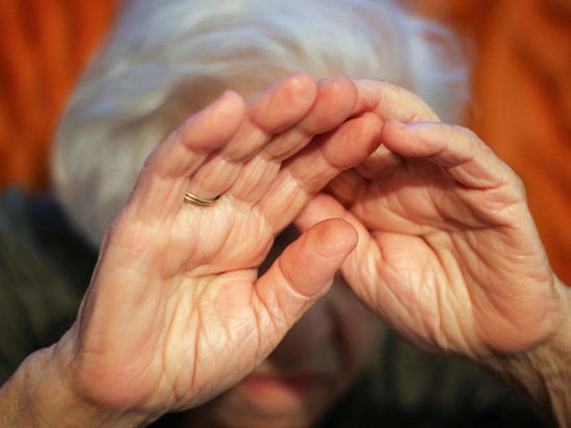 Подсудимый на протяжении года оказывал психологическое давление на свою 70-летнюю мать. Фото:соцсети