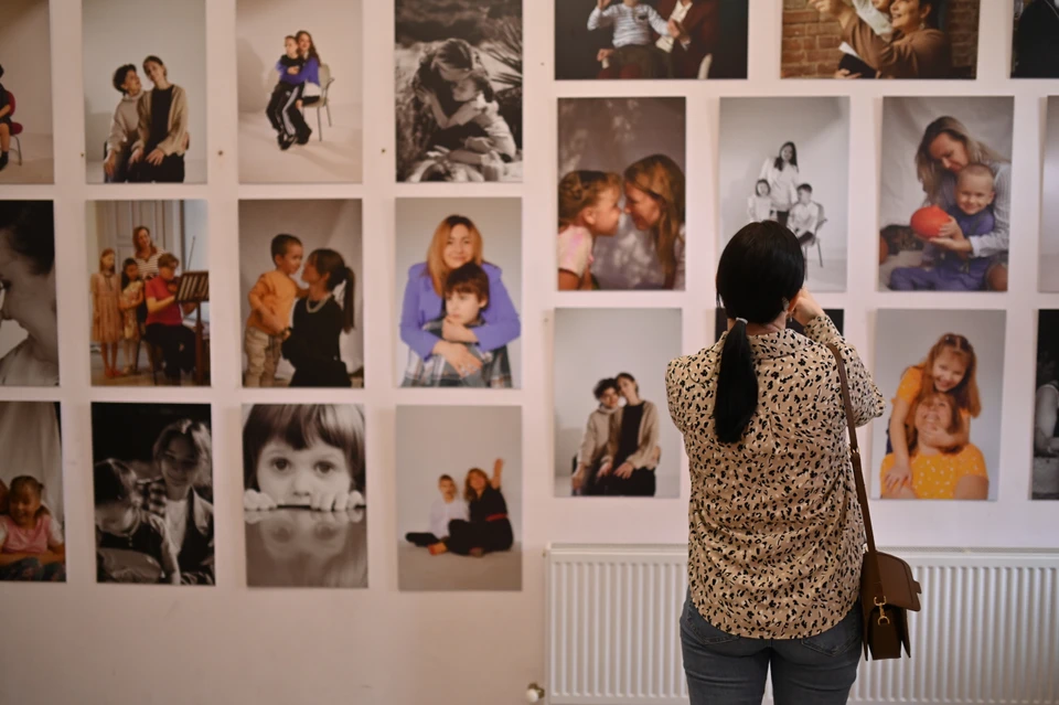 В Краснодаре проходит благотворительная фотовыставка. Фото: пресс-службы администрации Краснодара.