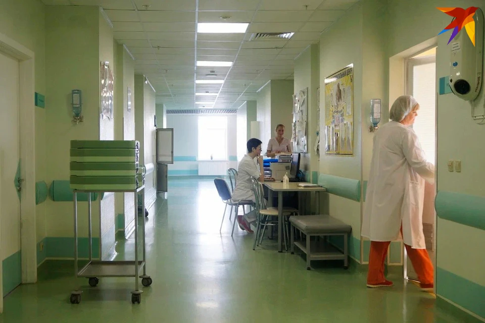 Минздрав Беларуси сообщил о госпитализации в инфекционную больницу 7 учеников лицея БНТУ. Снимок носит иллюстративный характер.