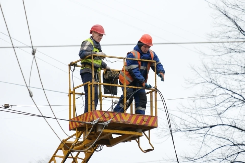 В течение месяца в Ульяновске заменят еще 60 км проводов. Фото архив КП