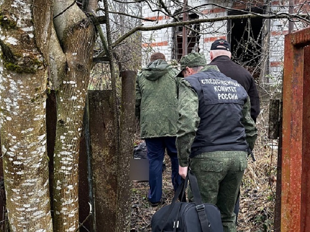 Разбомбленный дом, автоматы, гранаты: появились кадры с места КТО в Нальчике  - KP.RU