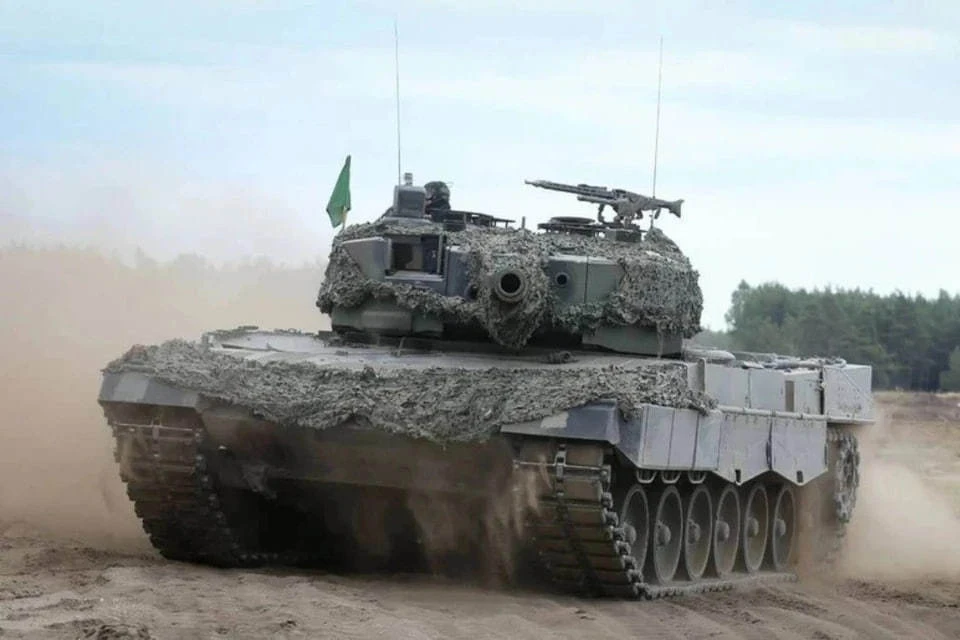 Артиллерист Лазаренко: немецкие танки Leopard в зоне СВО горят как спички