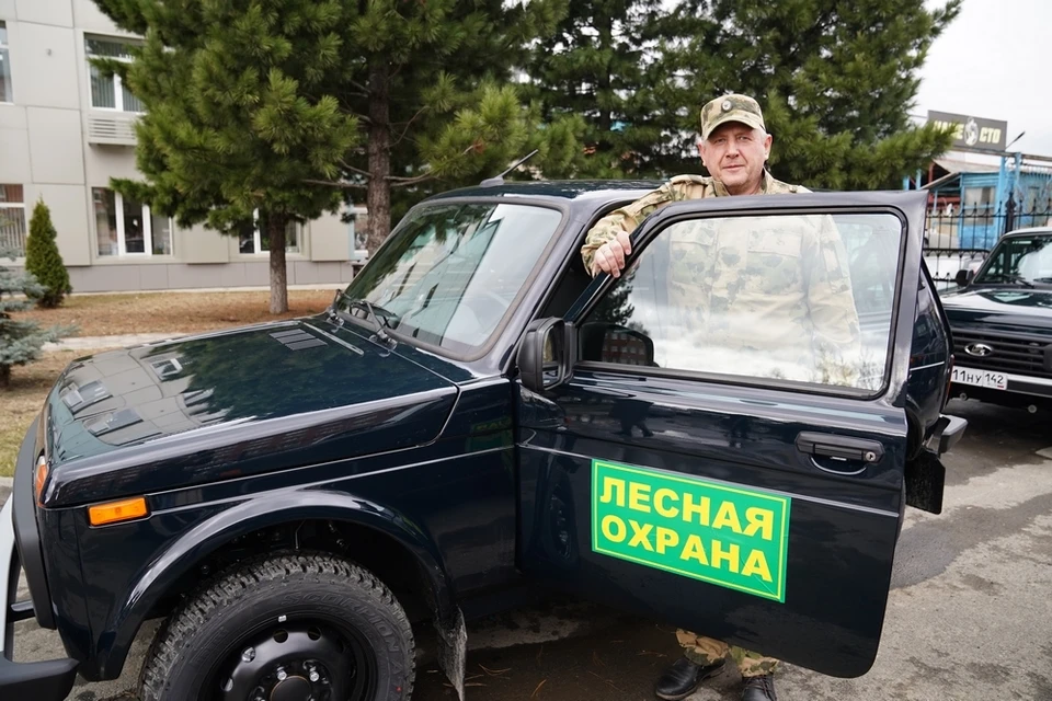 Новые "Нивы" спасут леса Кузбасса. Фото - АПК.