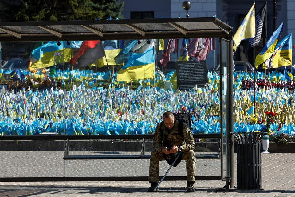Украинцы устроили митинг у паспортного стола в Варшаве из-за невыдачи документов