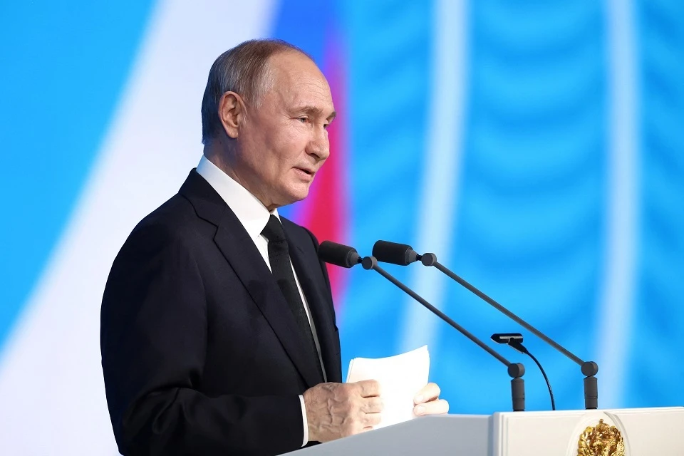 Путин заявил, что миграция не закроет проблему дефицита кадров в России