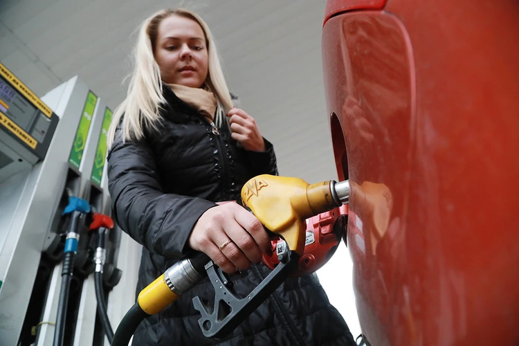 Проверка слуха: есть ли в России дефицит бензина и рост цен на топливо