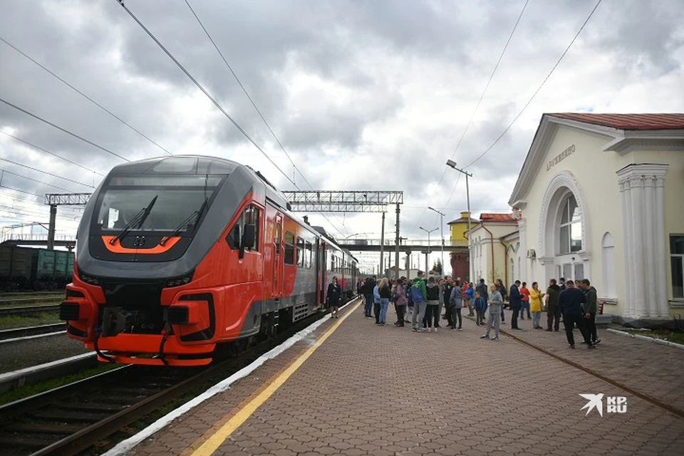 Поезд «Орлан» остановился на полпути из Челябинска в Екатеринбург