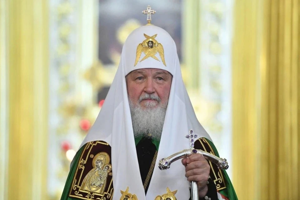 Патриарх Кирилл передал казанскую икону храму Христа Спасителя на крестный ход