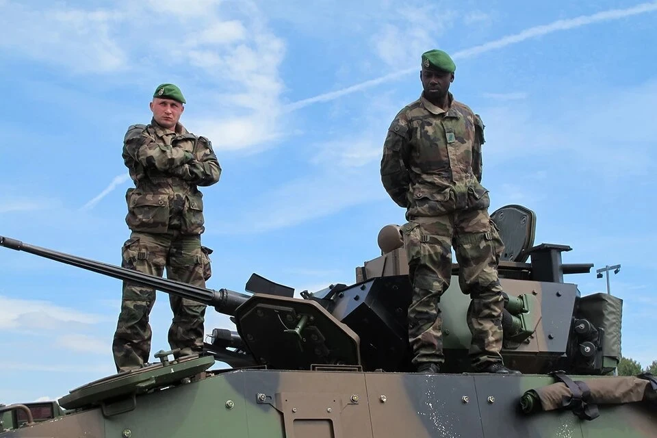 МИД Франции: Париж не отправлял военных Иностранного легиона на Украину