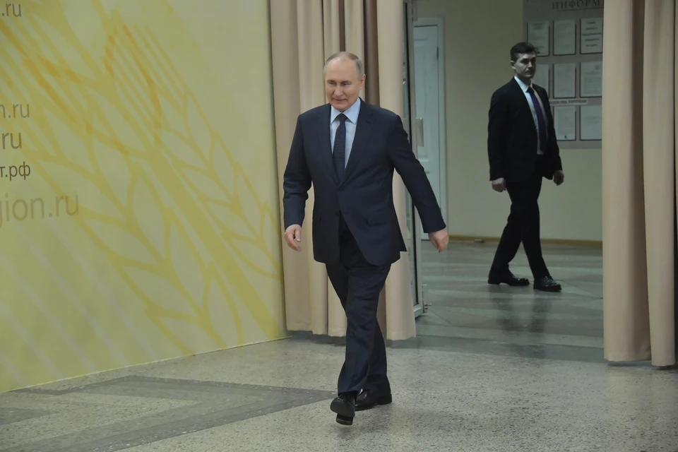 Президент РФ Владимир Путин подписал Указ о награждении оренбуржцев госнаградами