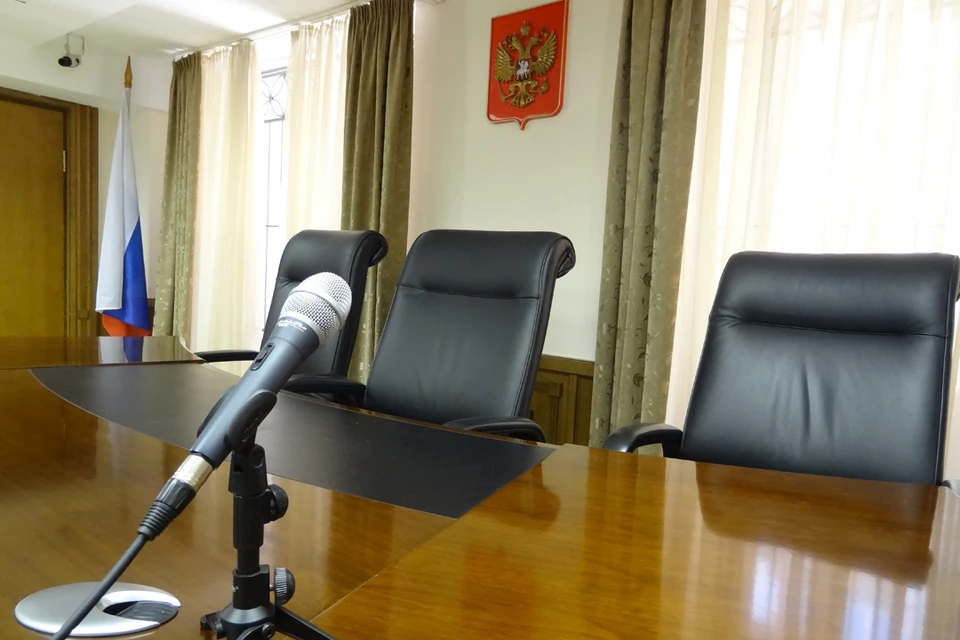 В Югре суд наказал девушку, танцевавшую тверк возле Вечного огня