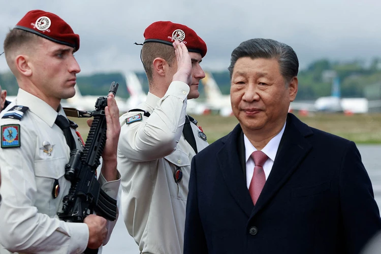 Толстый намек Си Цзиньпина: лидер Китая покажет Западу, на кого в Европе делает ставку