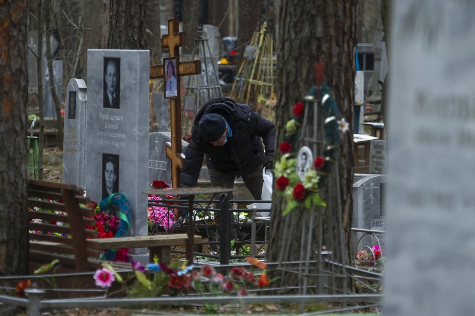 Нижегородцам рекомендуют посещать кладбища на Радоницу.