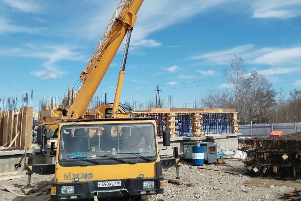В Зиме строят три дома для переселенцев из аварийного жилья. Фото: министерство строительства Иркутской области
