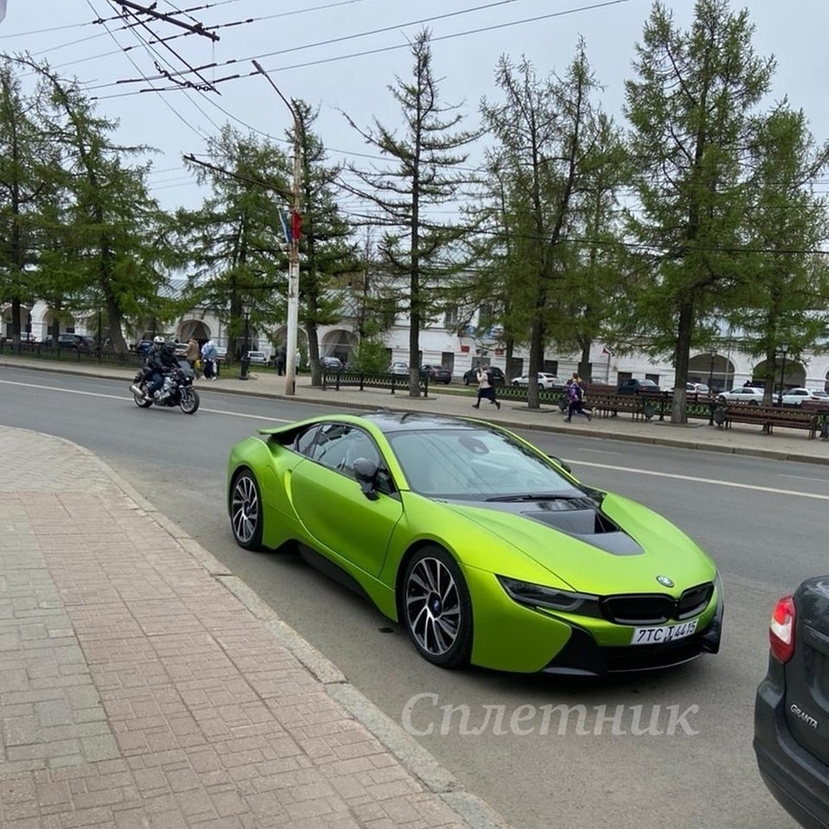 Уникальный суперкар костромичи встретили в самом центре города - KP.RU