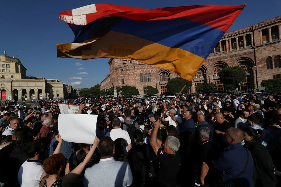 МВД Армении сообщило о задержании более 130 участников протеста в Ереване