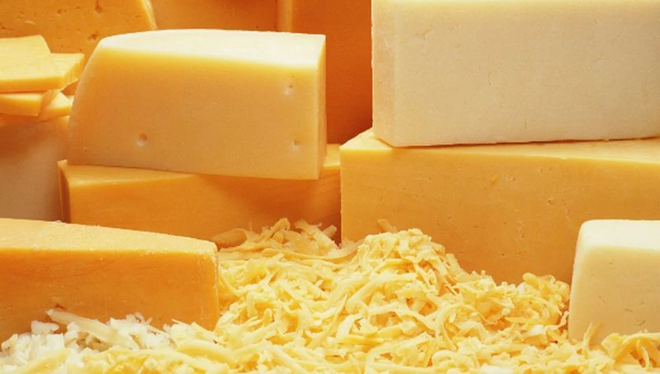 Попробуй разберись, какой сыр настоящий. Фото: соцсети