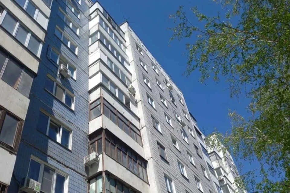 ЧП произошло в многоэтажке на улице Шумакова