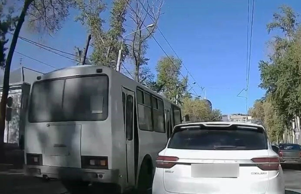 В отношении водителя составили административный протокол. Фото: скриншот видео телеграм-канала "Самара ДТП"