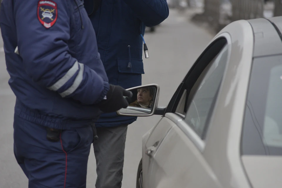 В Кемерове массово проверят водителей на нервы и трезвость.