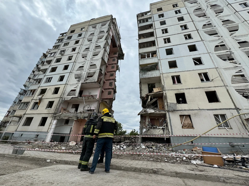 В Белгороде в поврежденный дом на Щорса, 55А начали подавать свет и воду.