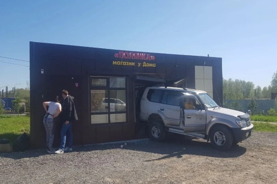 Под Новосибирском женщина на Land Cruiser протаранила магазин и сбила школьницу, фото: предоставлено "КП-Новосибирск" пострадавшей