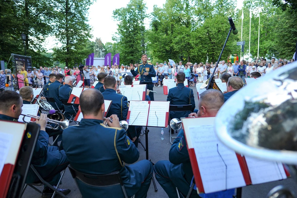 Оркестр ВУ МО в Парке Горького