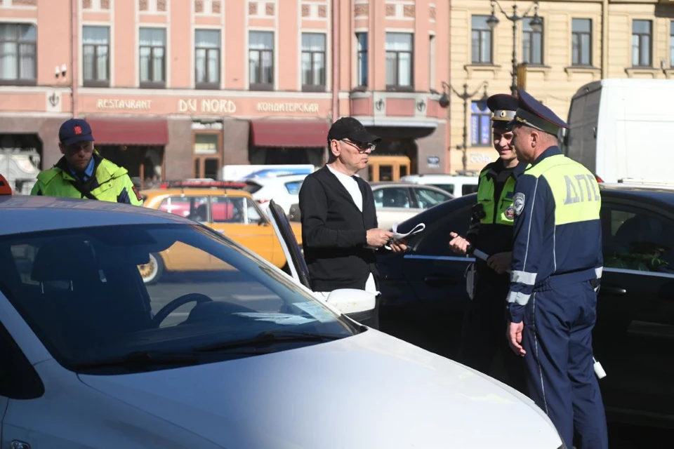 Шесть водителей отказались предъявлять документы.