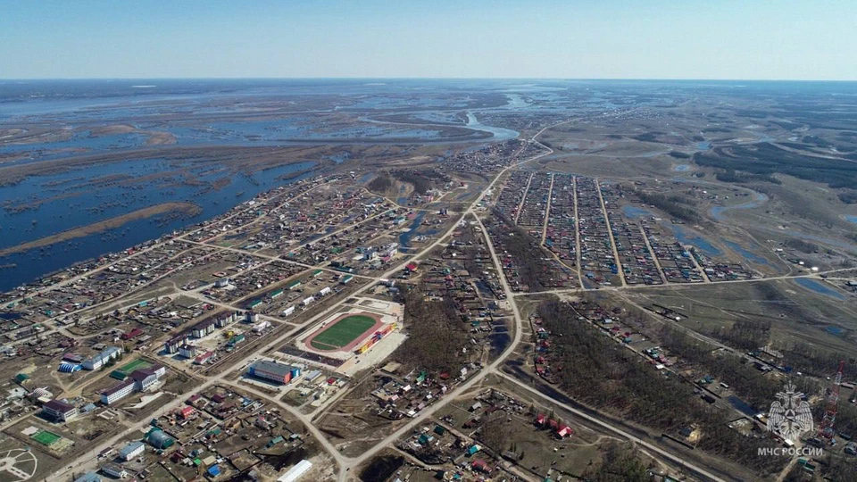 У Жиганска в Якутии река на вскрылась раньше на три дня Фото: ГУ МЧС России по РС(Я)