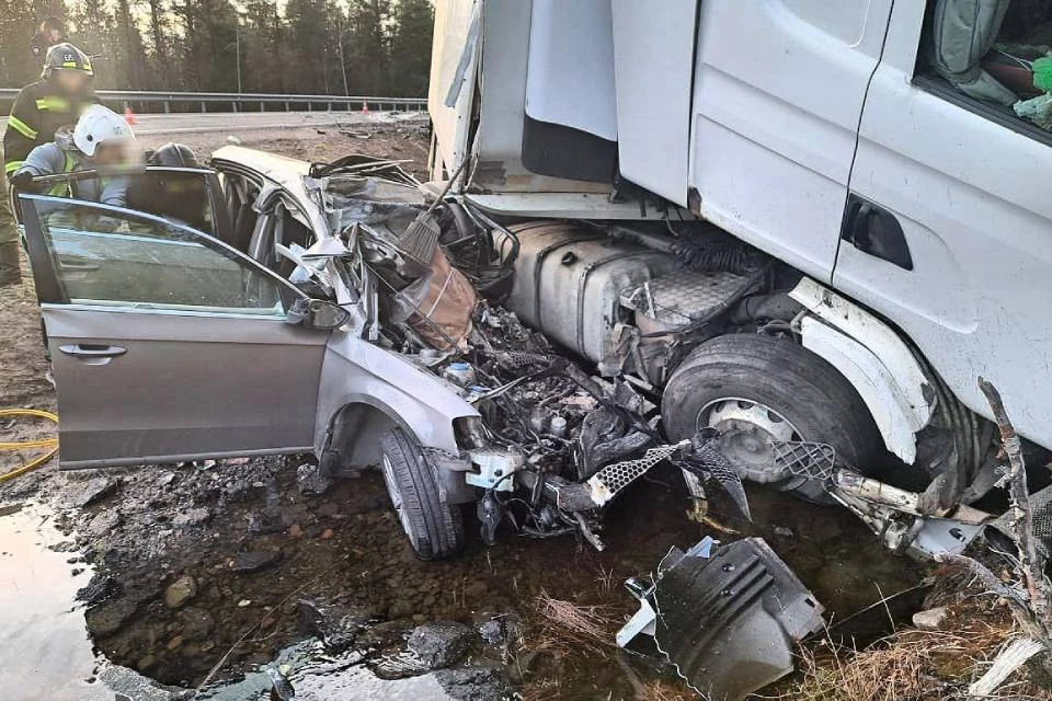 На месте погиб водитель Volkswagen. Фото: прокуратура Мурманской области