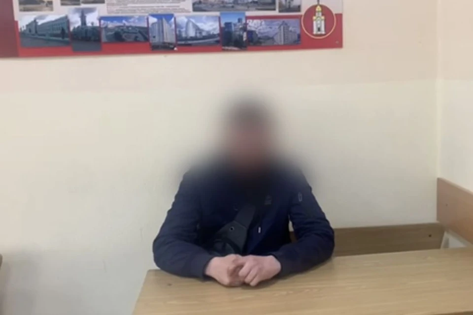В Новосибирске на вокзале новые знакомые ограбили мужчину на 70 тысяч рублей. Фото: стоп-кадр
