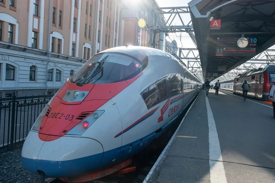 Сдвоенные поезда «Сапсан» пустят между Москвой и Петербургом с 1 по 10 июня.