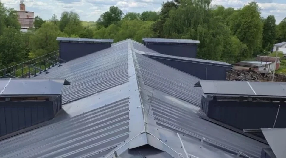 Ремонт еще одной крыши завершился в Калужской области
