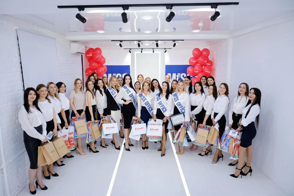 Участницы кастинга конкурса «Мисс Офис» в Краснодаре