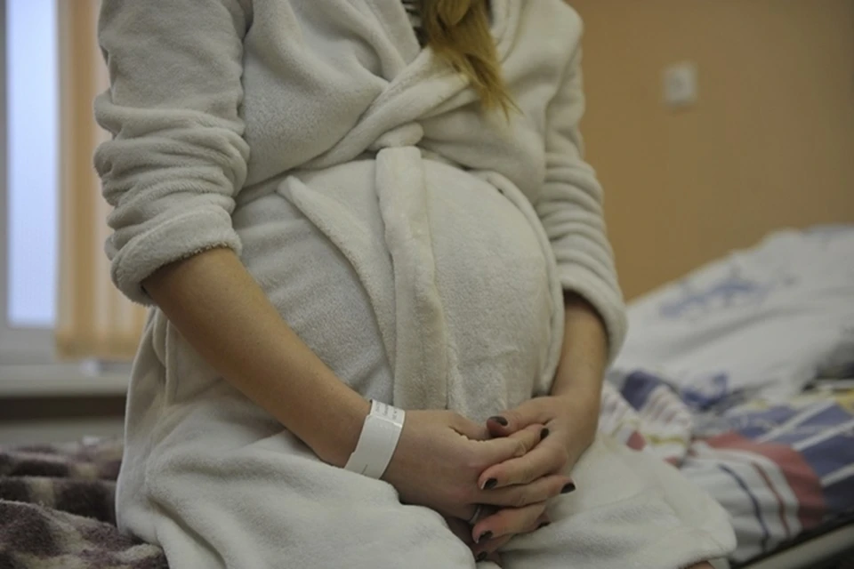 Женщина наблюдалась у ростовских врачей с шестой недели беременности и до самых родов.