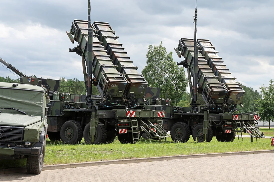 На практике НАТО может помочь сбивать российские ракеты двумя путями. Один из них – разместить свои системы ПВО, например, Patriot вдоль части границы