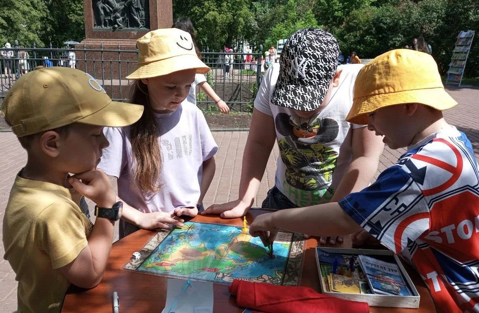 Юные ульяновцы принимают участие в проекте «Лето во дворах» с 2020 года. ФОТО: администрация Ульяновска